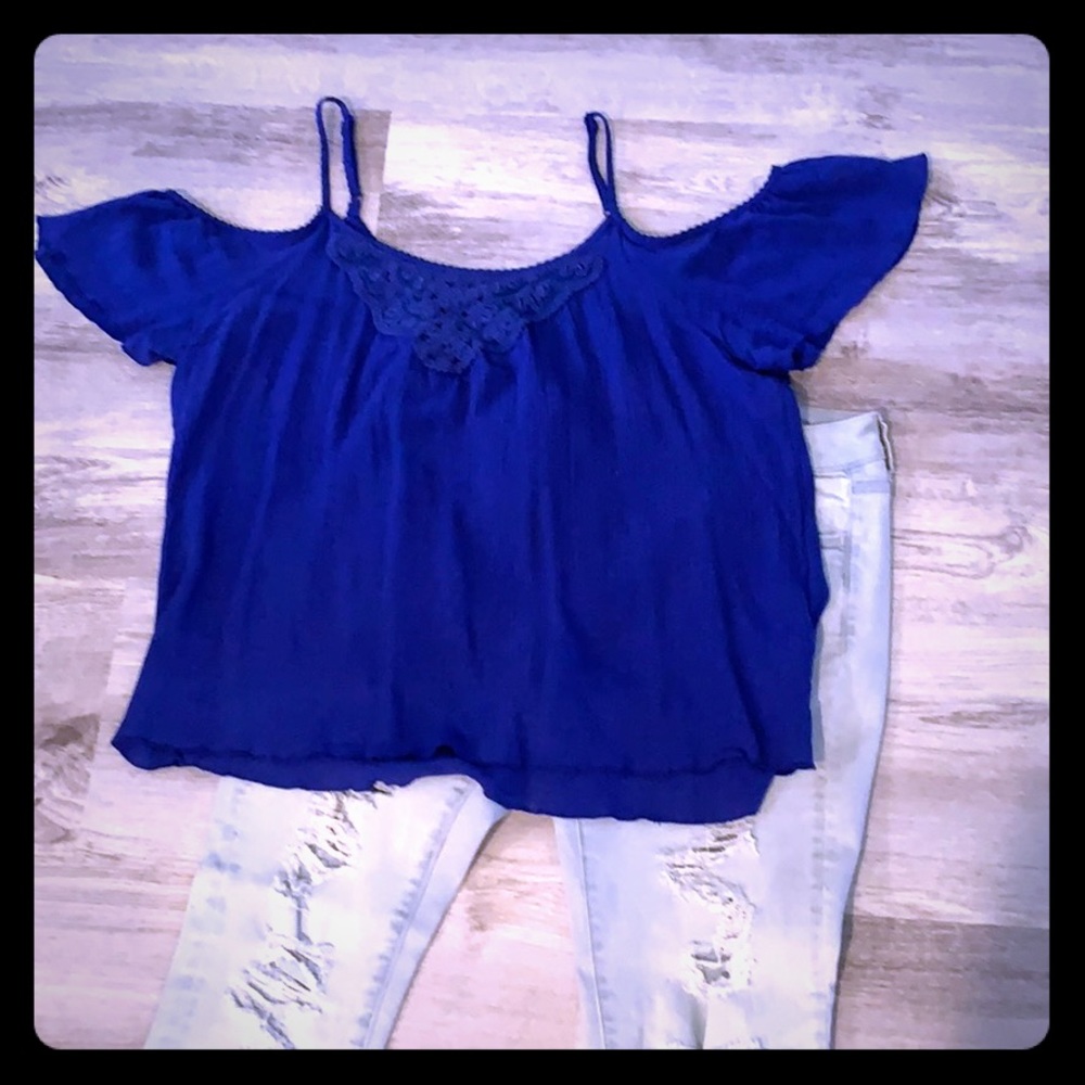 Mudd electric purple embroidered top. New